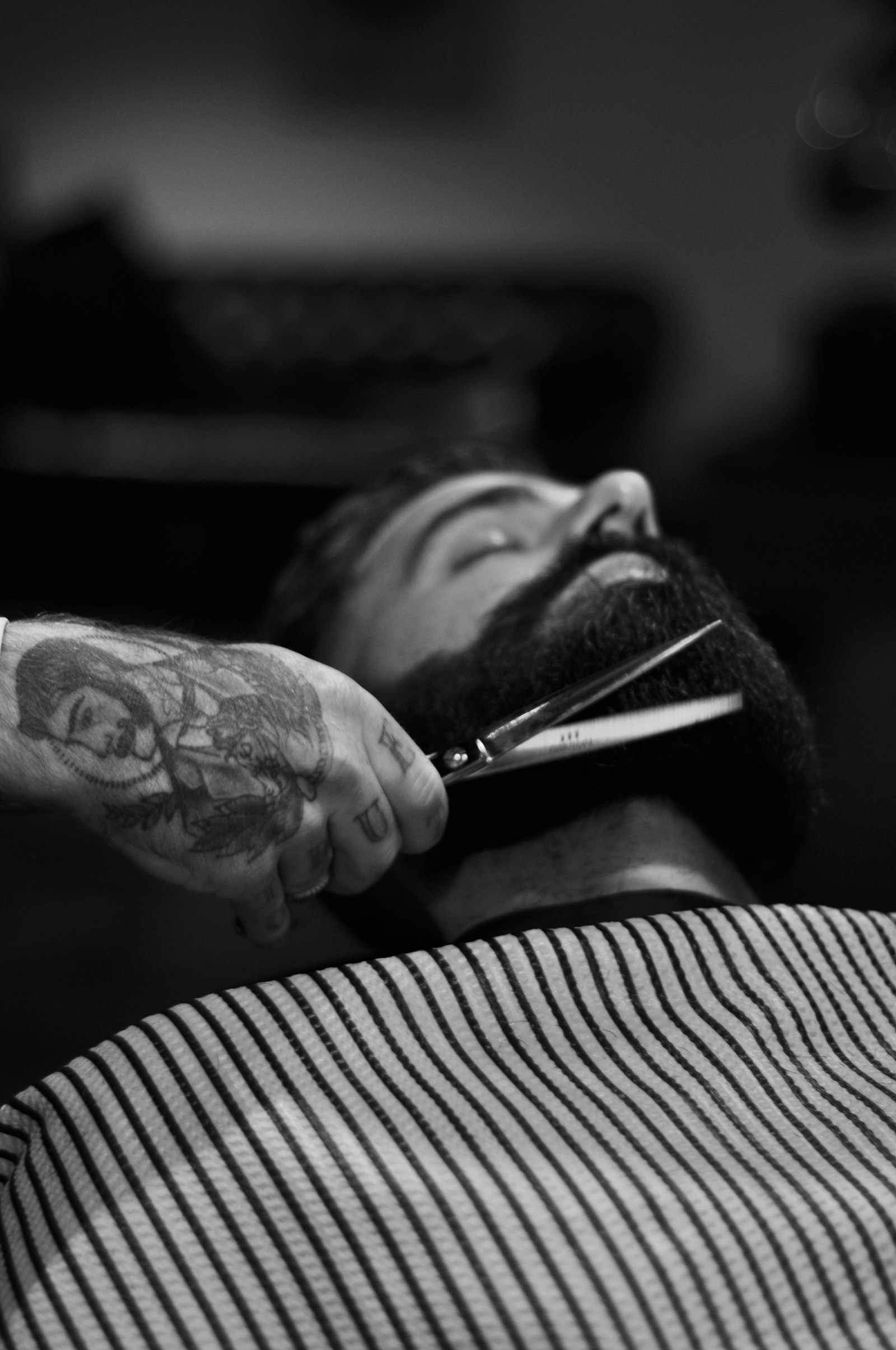 Jules Ferrer detailing a hairline