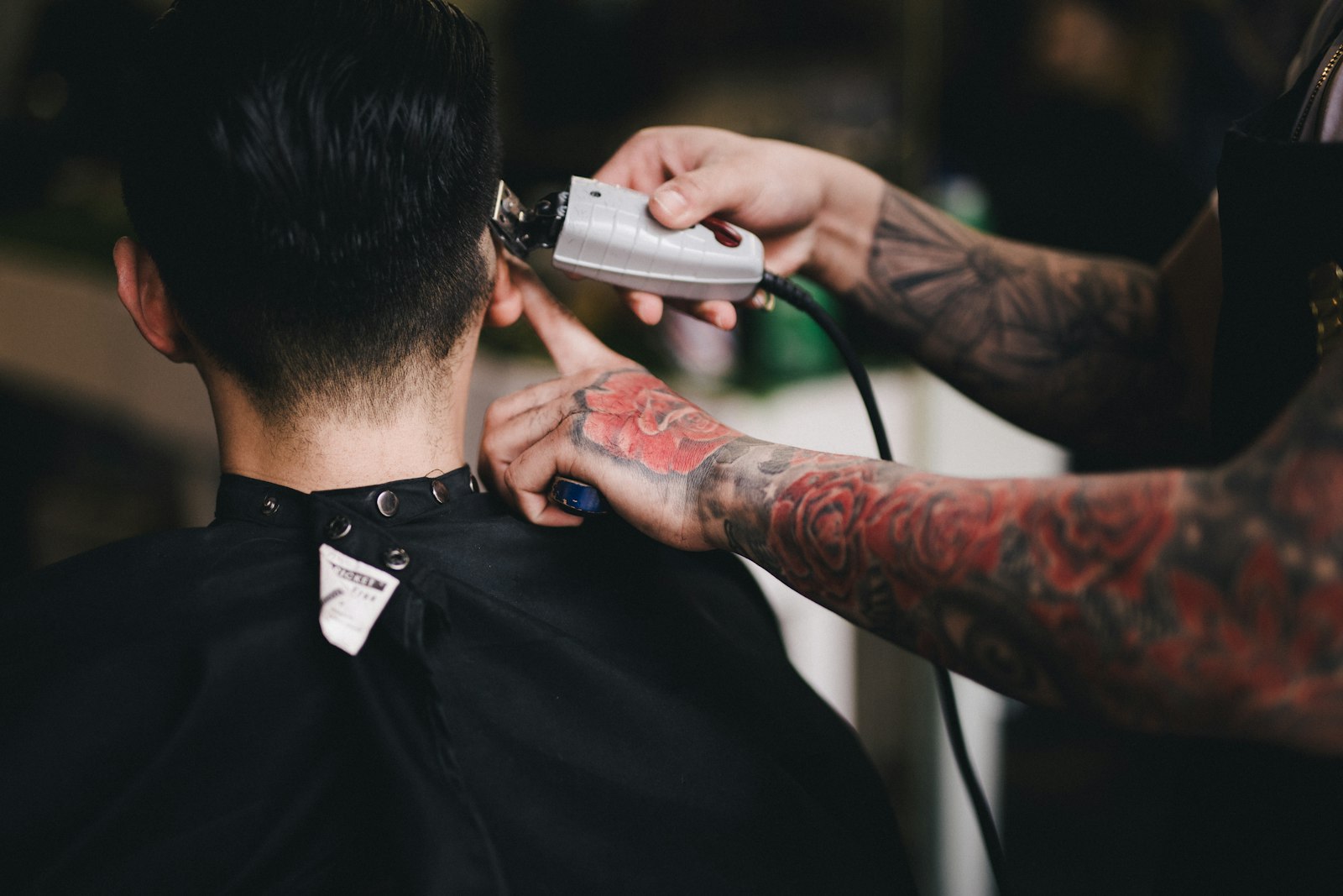 Beard sculpting and trim detail